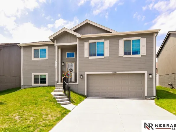 7770 N 88th St, Omaha, NE 68122