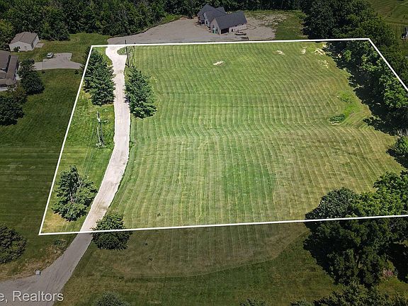 3rd image of 27000 Stancrest Dr