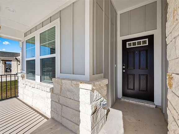 3rd image of 112 Short Toed Swoop