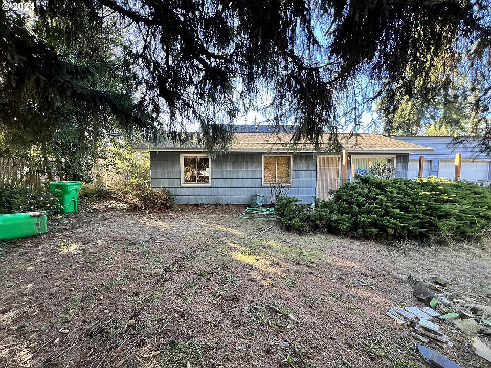 2nd image of 37 SE 192nd Ave