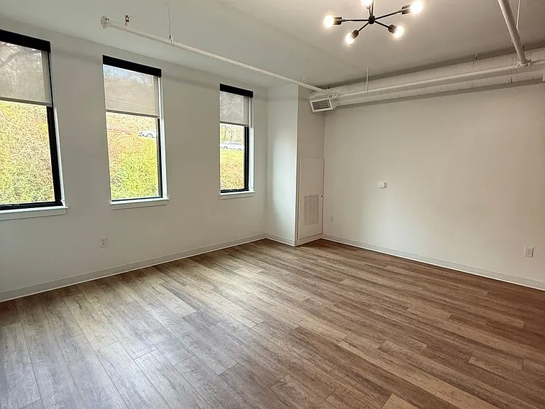1709 FIFTH AVE — Photo 30