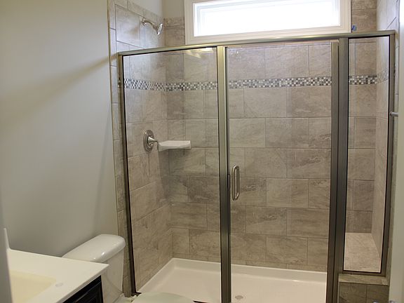 1st Fl Bathroom