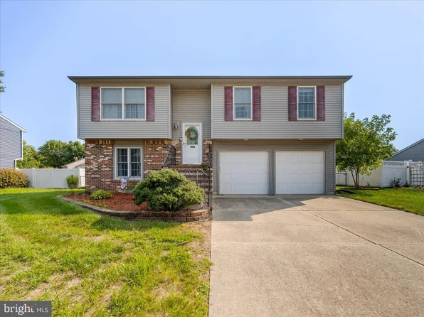 16 Sherwood Ln, Westampton, NJ 08060