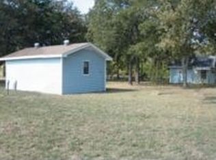 300 Cedar Oaks Dr, Brenham, TX 77833