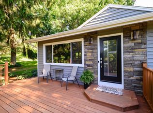 2839 Pleasant View Hts, Cottage Grove, WI 53527