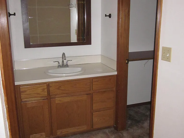209 Mission Dr — Photo 13