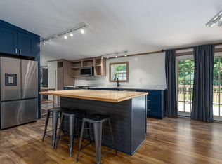 10 Stacey Dr, Hopkinton, NH 03229