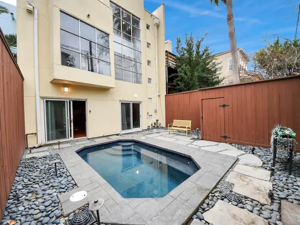 6402 Taggart St, Houston, TX 77007