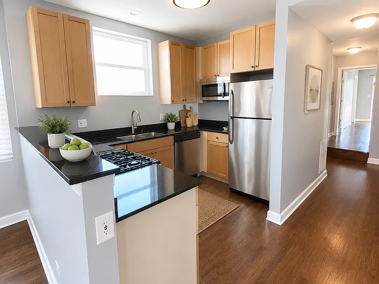 748 S Western Ave #3 — Photo 2
