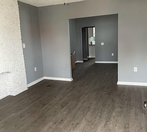 3rd image of 521 S Wayne Ave