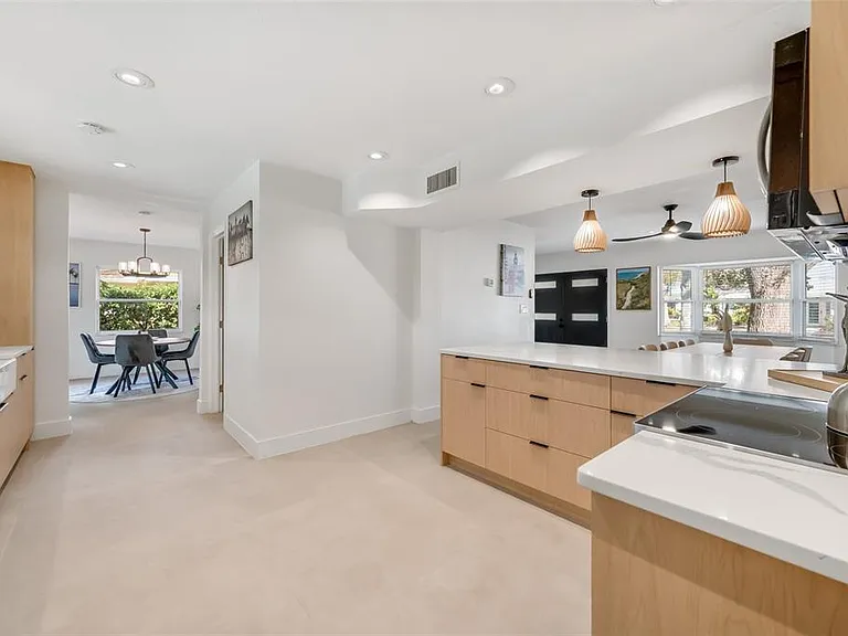 4622 Bay Crest Dr — Photo 13