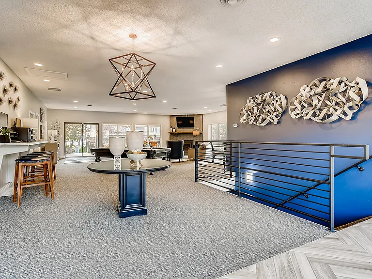 Clearview Apartments 4840-print-019-018-Community Center-3600x2403-300dpi