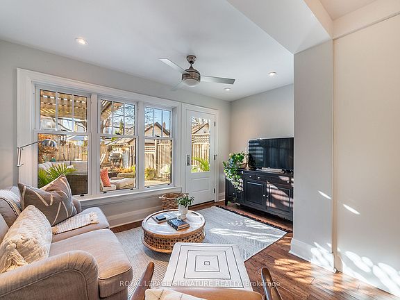 5th image of 390 Kingswood Rd