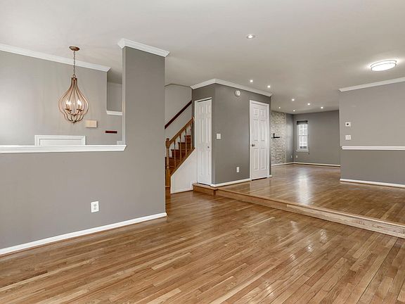 3rd image of 4277 Sleepy Lake Dr