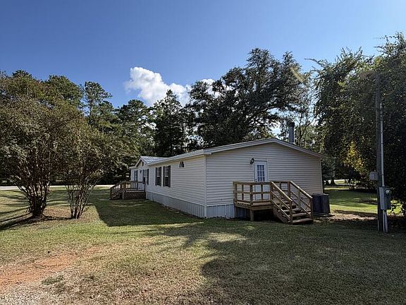 2nd image of 162 Century Rd W
