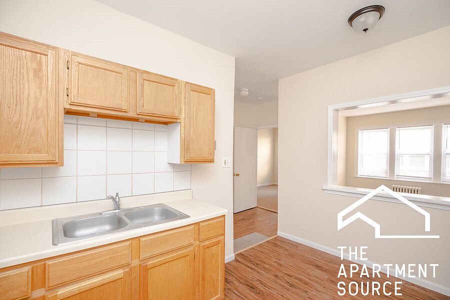 1st image of 2142 Gunderson Ave APT 329