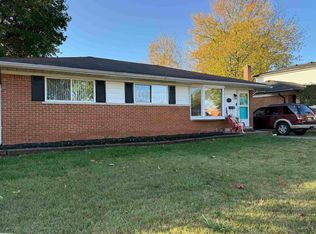 13644 Irvington Ct, Warren, MI 48088