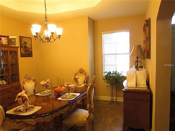 5th image of 225 Parsons Woods Dr
