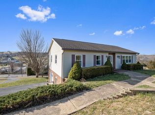 75 Princeton Ln, Fishersville, VA 22939