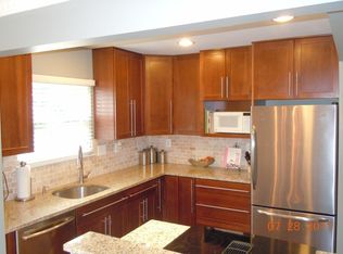 13026 Country Ridge Dr, Germantown, MD 20874