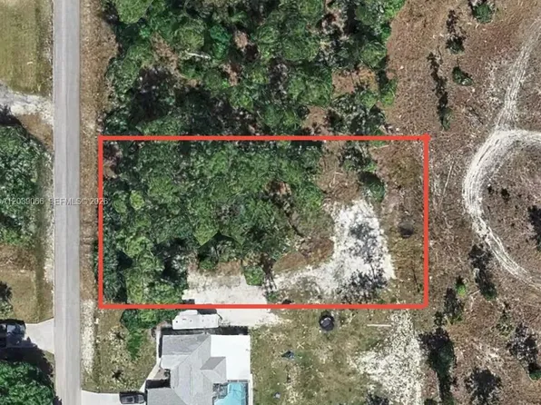 1010 Henry Ave, Lehigh Acres, FL 33972