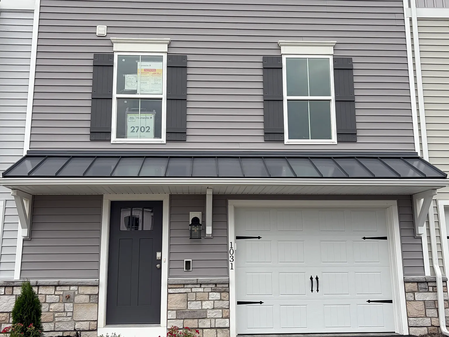 4 bed, 2.5 bath, 1827 sqft, $2,490 — Photo 1