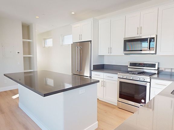 5th image of 212-214 Imperial Beach Blvd #2B-1BA