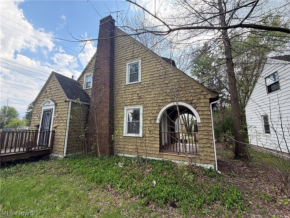 1st image of 918 Frederick Blvd