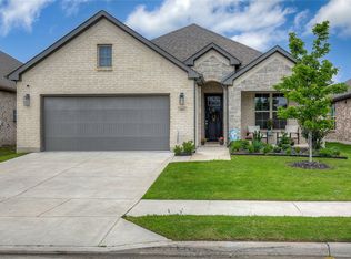 565 Beck Dr, Lavon, TX 75166