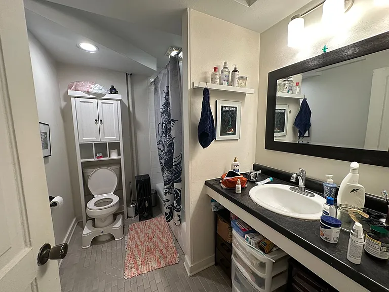 522 E. Main Street — Photo 8