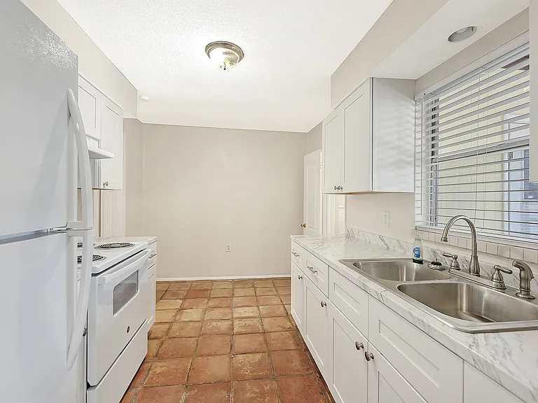 New kitchen