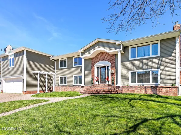 25 Allenhurst Avenue, Oceanport, NJ 07757