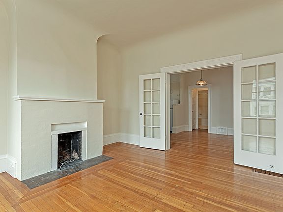 5th image of 2355 Jones St APT 1