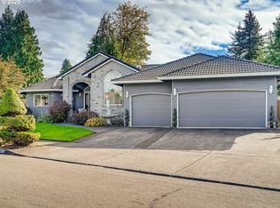 16352 NE Eugene Ct, Portland, OR 97230