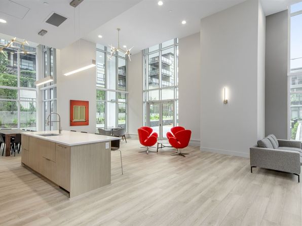 3 bedroom rental in Burnaby — photo 15