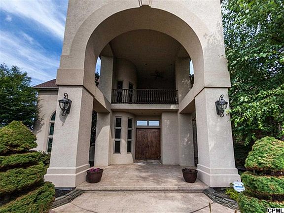 5th image of 55 Manor Dr