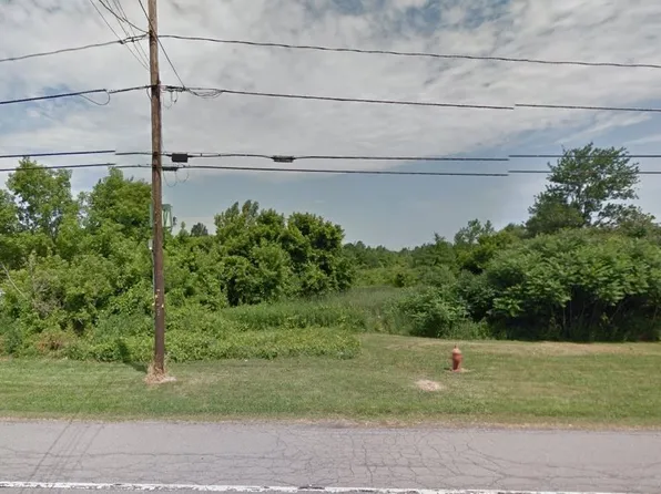 Ridge Rd #35, Lewiston, NY 14092