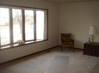 17400 Valley View Dr, Tinley Park, IL 60477
