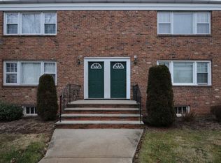 9 Stanford Dr APT 3A, Bridgewater, NJ 08807