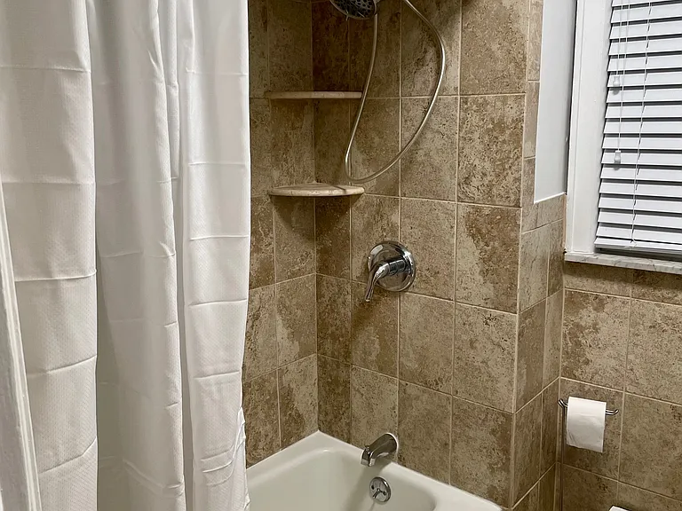 34 Thomas St #2 — Photo 8