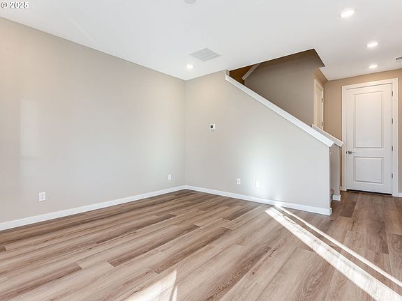 5th image of 8383 SE Blanton St