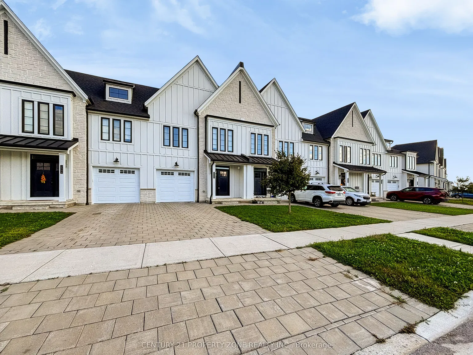 3 bed, $2,700 — Photo 2