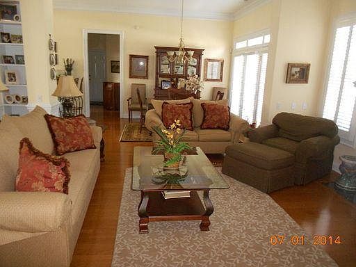 5th image of 2731 Fairview Dr