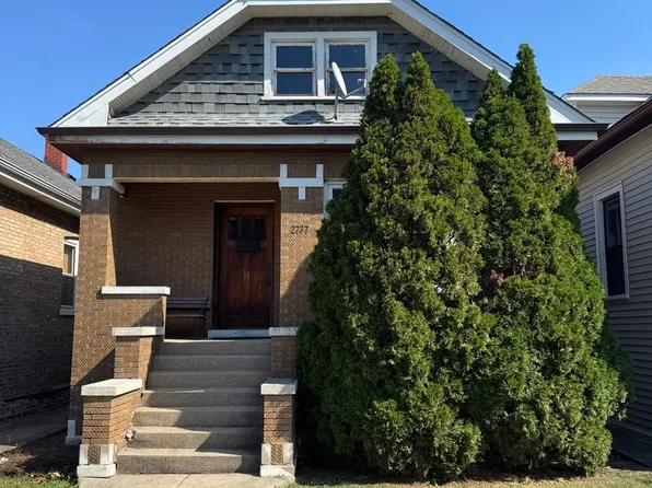 2737 Harvey Ave, Berwyn, IL 60402