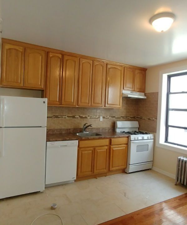 1st image of 2562 41st St APT 4A