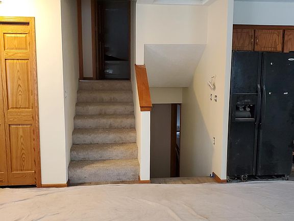 2nd image of 23217 Yucca St NW