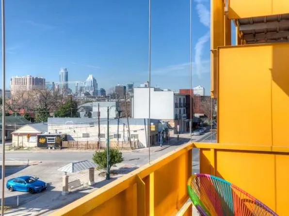 1200 E 11th St APT 301, Austin, TX 78702