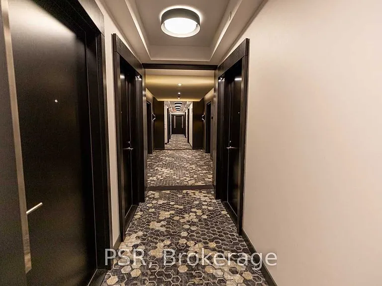 101 Erskine Ave #903 — Photo 21