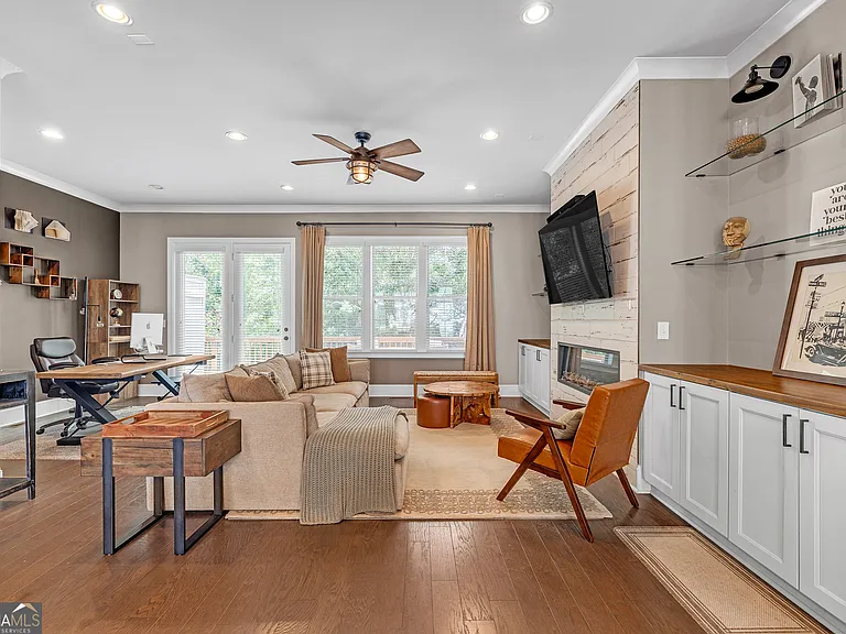 720 Avondale Hills Dr — Photo 11