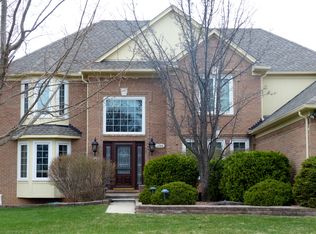 1266 Lakeview Dr, Rochester Hills, MI 48306
